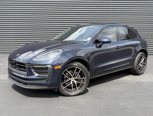 Night Blue Metallic 2023 Porsche Macan Base