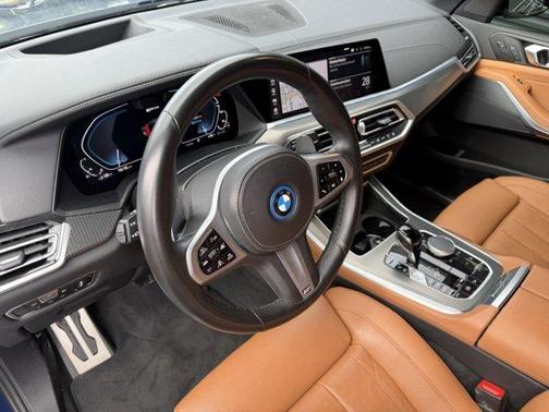 Phytonic Blue Metallic 2022 BMW X5 PHEV xDrive45e