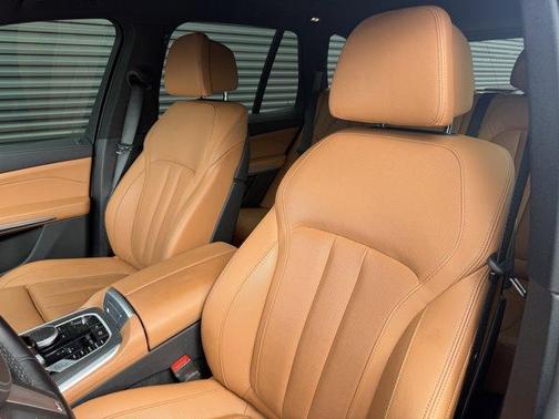 Phytonic Blue Metallic 2022 BMW X5 PHEV xDrive45e