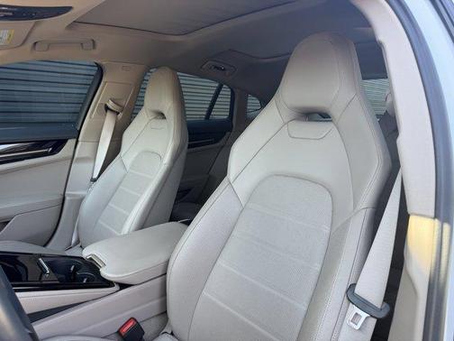 2024 Porsche Panamera 4
