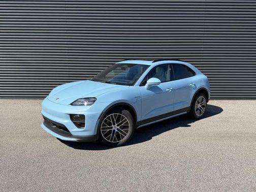 2026 Porsche Macan Base