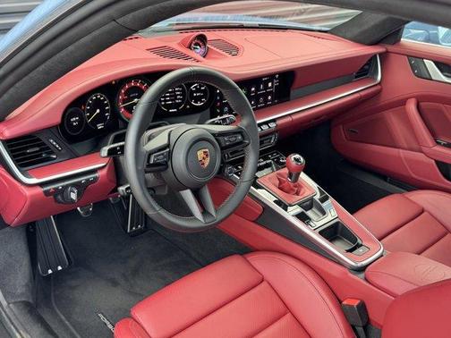 2023 Porsche 911 GT3 w/Touring Package