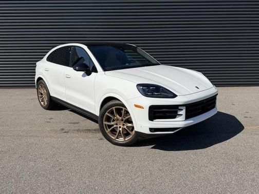2024 Porsche Cayenne AWD