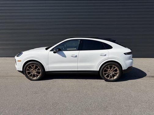 2024 Porsche Cayenne AWD