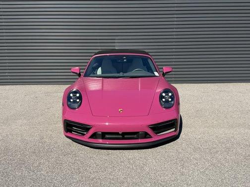 2023 Porsche 911 Carrera GTS