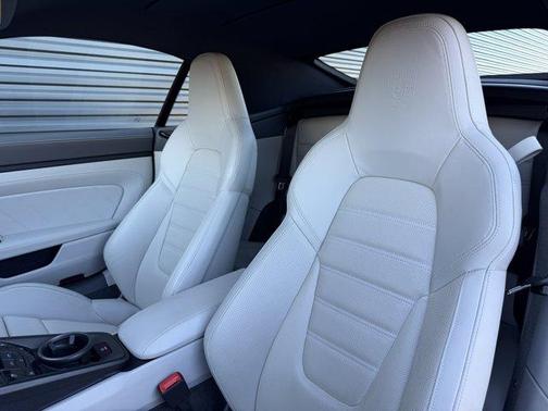 2023 Porsche 911 Carrera GTS