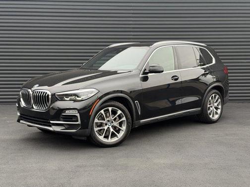 Black Sapphire Metallic 2021 BMW X5 sDrive40i