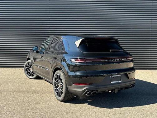 2025 Porsche Cayenne Base