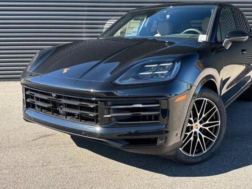 2025 Porsche Cayenne Base