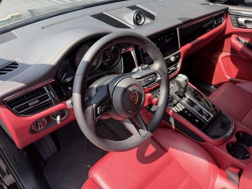 2024 Porsche Macan S