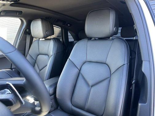 White 2026 Porsche Macan Base