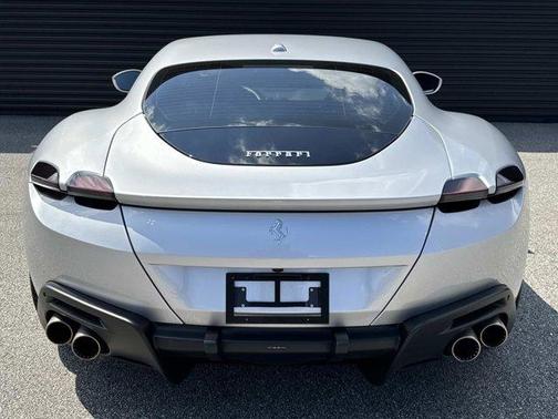 2023 Ferrari Roma Base