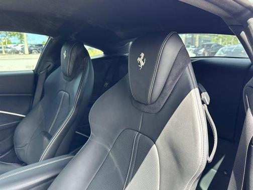 2023 Ferrari Roma Base