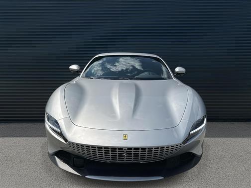 2023 Ferrari Roma Base