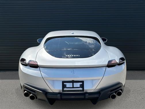 2023 Ferrari Roma Base