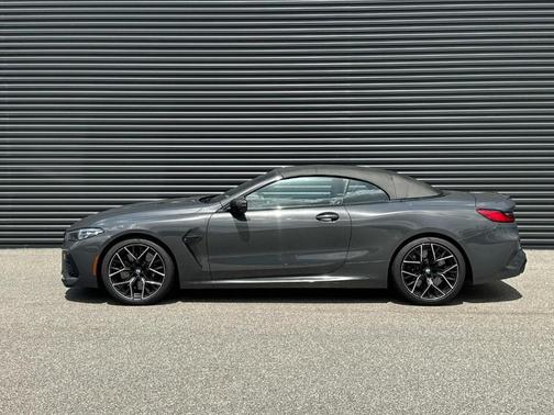 2022 BMW M8 Competition