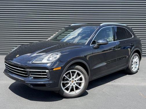 Moonlight Blue 2020 Porsche Cayenne Base