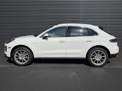 White 2019 Porsche Macan S