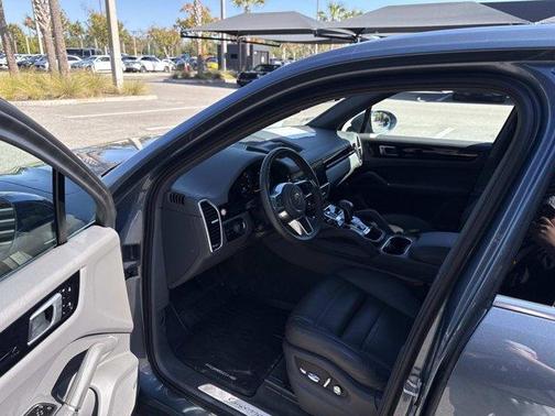 2019 Porsche Cayenne Base