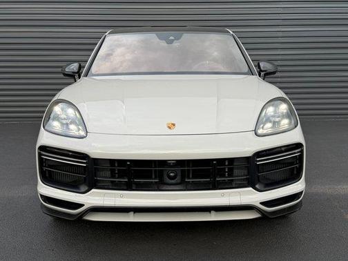 Chalk 2023 Porsche Cayenne Turbo GT