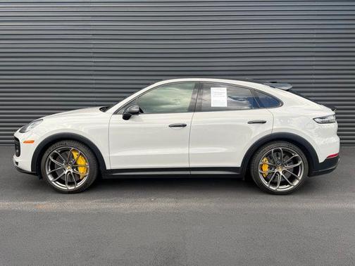 Chalk 2023 Porsche Cayenne Turbo GT