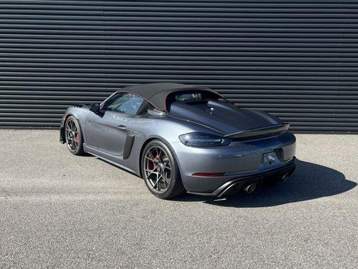 2025 Porsche 718 Spyder RS