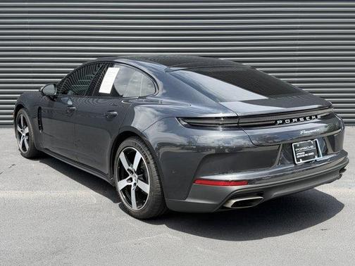 Jet Black Metallic 2025 Porsche Panamera Base