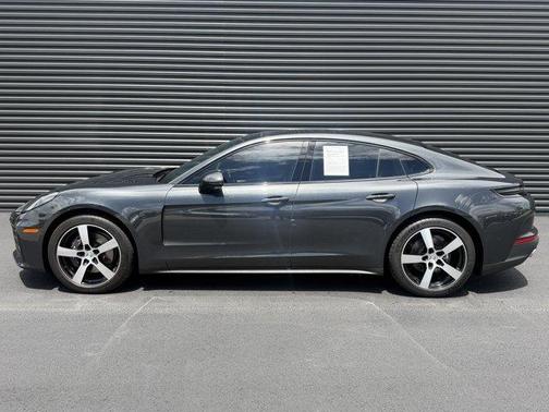 Jet Black Metallic 2025 Porsche Panamera Base