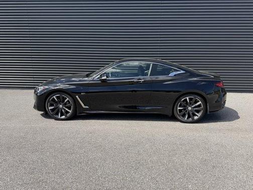 2018 INFINITI Q60 3.0t LUXE