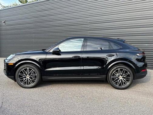 2024 Porsche Cayenne AWD