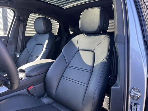 2026 Porsche Cayenne AWD