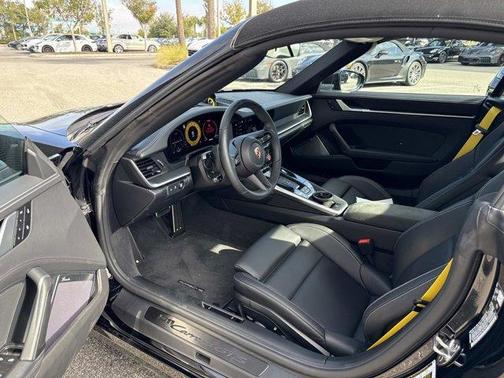 2026 Porsche 911 Carrera GTS