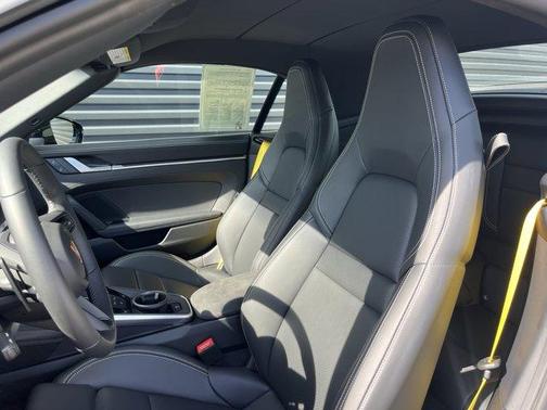 2026 Porsche 911 Carrera GTS