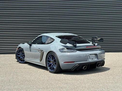 2023 Porsche 718 Cayman GT4 RS