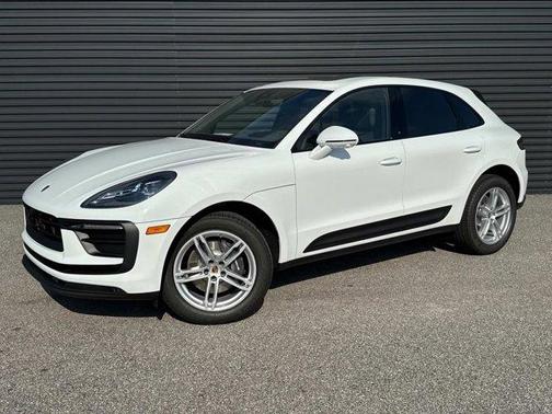 2026 Porsche Macan Base