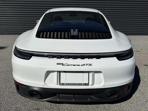 2022 Porsche 911 Carrera GTS