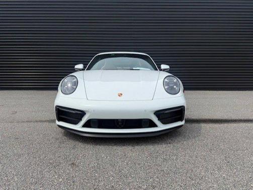 2022 Porsche 911 Carrera GTS