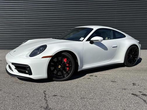 2022 Porsche 911 Carrera GTS