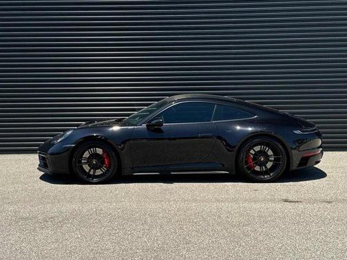 2023 Porsche 911 Carrera GTS