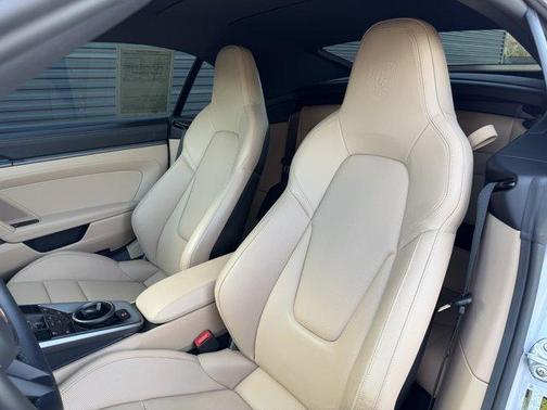 2024 Porsche 911 Carrera