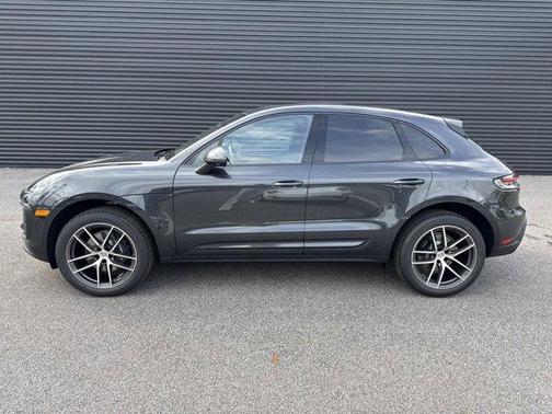 2026 Porsche Macan Base