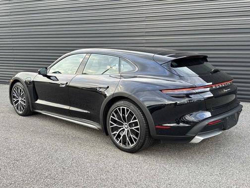 2024 Porsche Taycan 4