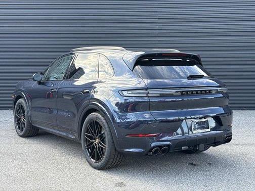 2026 Porsche Cayenne GTS