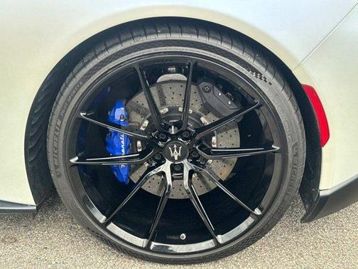 2023 Maserati MC20 Base