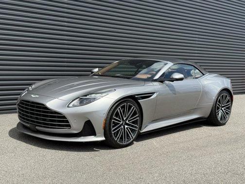 2024 Aston Martin DB12 Volante