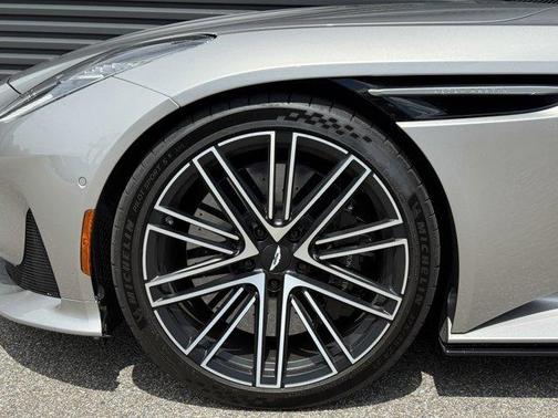 2024 Aston Martin DB12 Volante