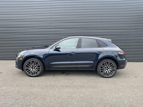 2023 Porsche Macan Base