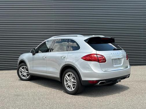 2013 Porsche Cayenne Base