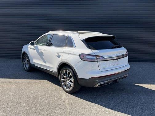 2022 Lincoln Nautilus Reserve