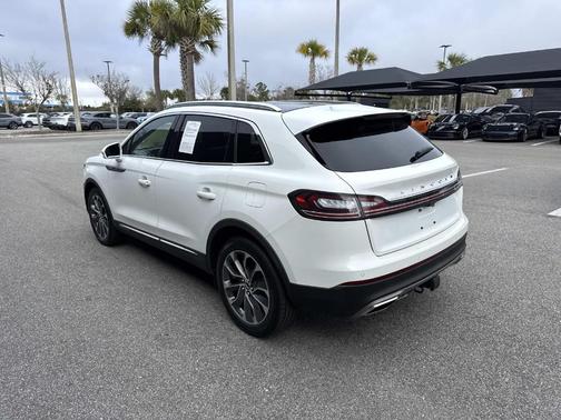 2022 Lincoln Nautilus Reserve